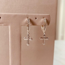 BR PRATA ARGOLA MICRO CRAVEJADA PG CRUZ VAZADA