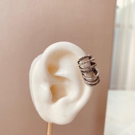 PIERCING BETUME EARJACKET