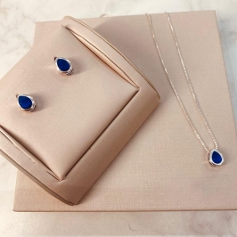 CJ PRATA GOTA AZUL CAIXA ALTA