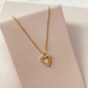 CL OURO CORAÇÃO VAZADO CRAVEJADO EM VOLTA