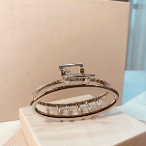 PRENDEDOR DE CABELO PRATA OVAL