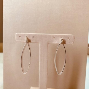 BR PRATA ARGOLA FINA VAZADA TORCIDA