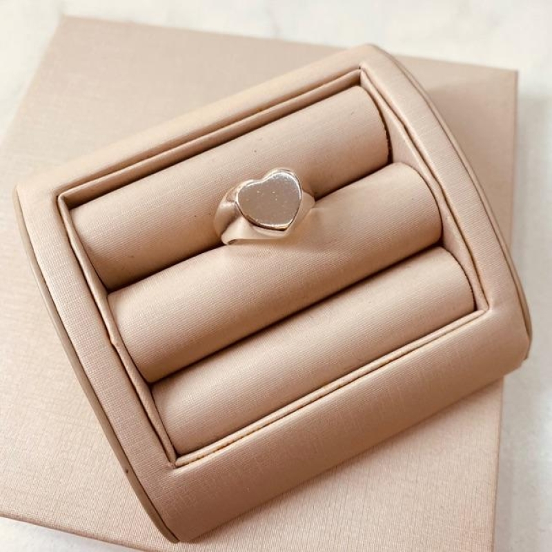 AN PRATA DEDINHO CORAÇÃO