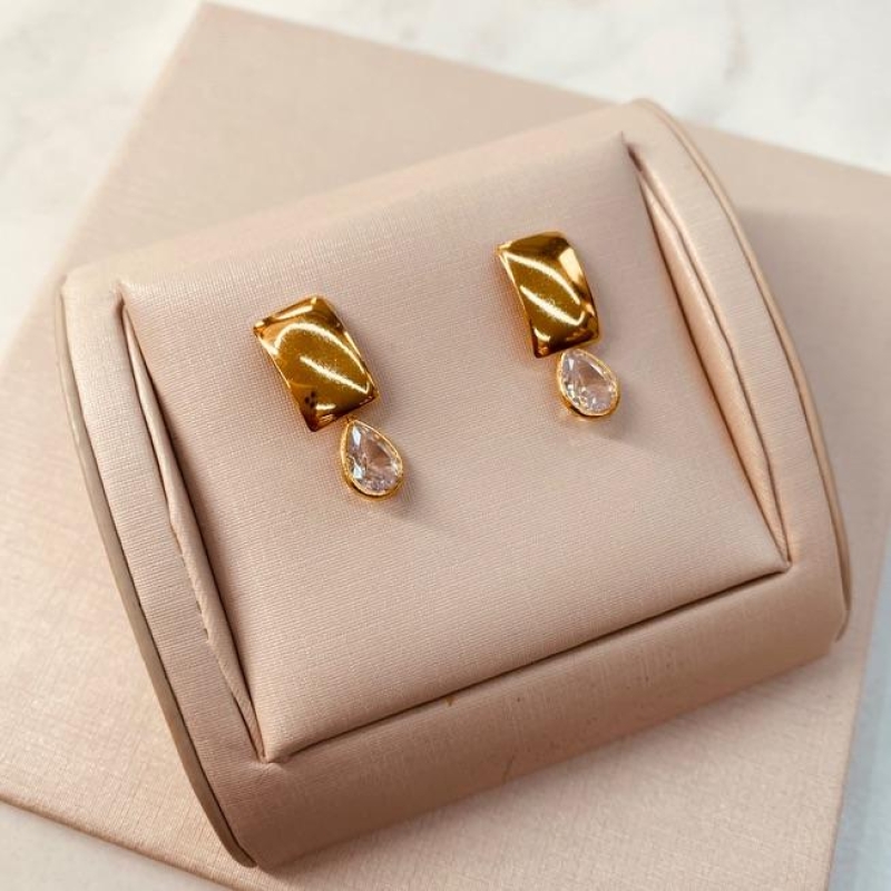 BR OURO BASE RETANGULAR ZIRCONIA GOTA