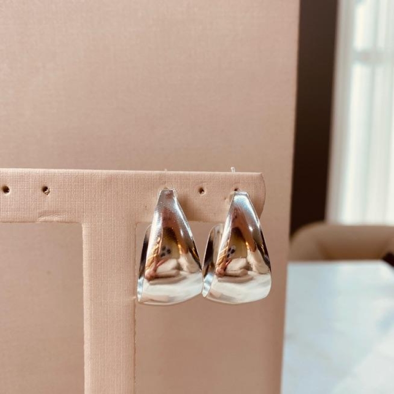 BR PRATA ARGOLA V LARGA LEVE