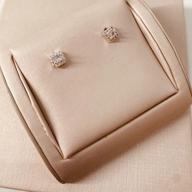 BR PRATA ZIRCONIA QUADRADA MICRO CRAVEJADA