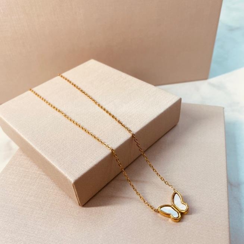 CL AÇO OURO CORAÇÃO MADRE PEROLA