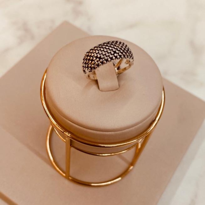 AN BETUME CRAQUELADO