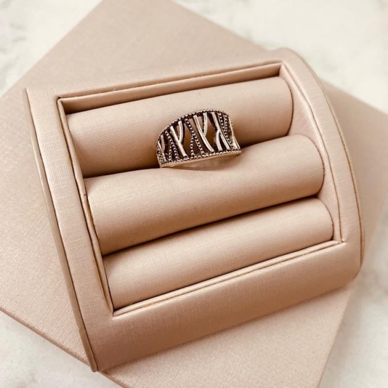 AN BETUME LARGO VAZADO