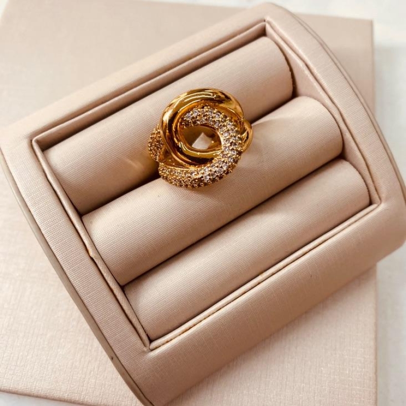 AN OURO GOTA MEIO LISO MEIO CRAVEJADO