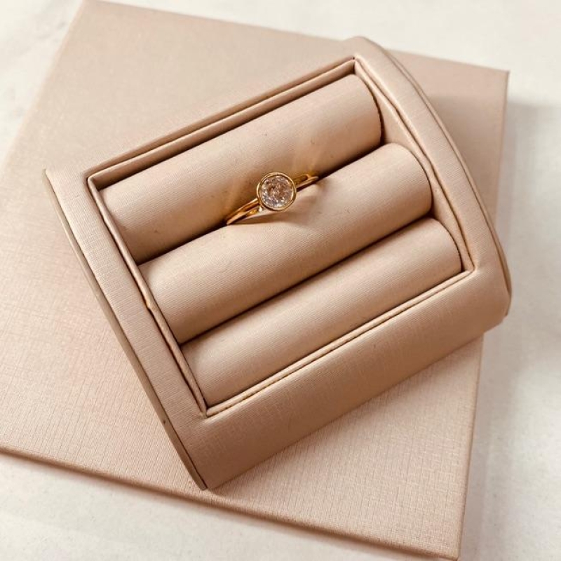 AN OURO SOLITÁRIO REDONDO CAIXA ALTA 6MM