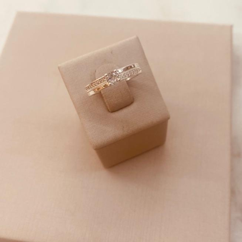 AN PRATA SOLITÁRIO ARO LISO E MICRO CRAVEJADO