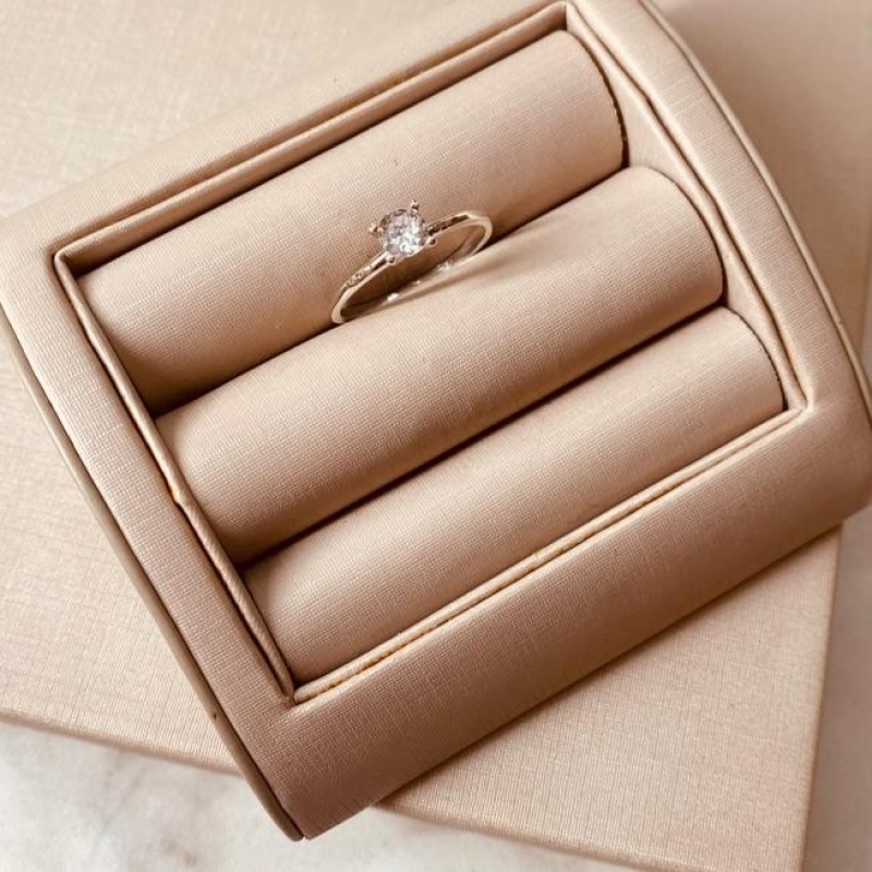 AN PRATA SOLITÁRIO FINO CAIXA ALTA