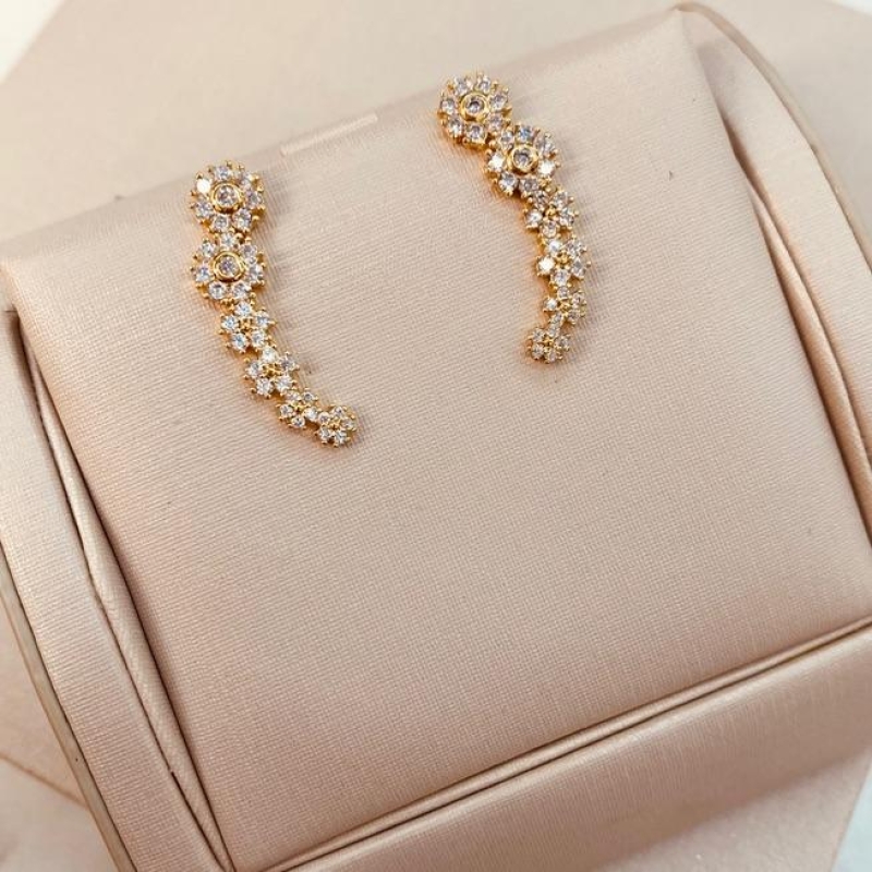 BR OURO EARCUFF FLORES