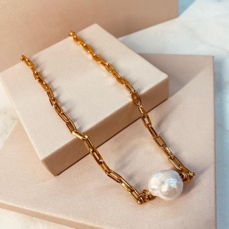 CL OURO CARTIER PEROLA BARROCA AO CENTRO