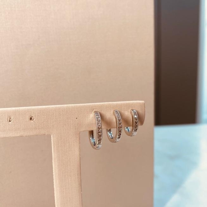 TR PRATA ARGOLA FINA MICRO CRAVEJADA