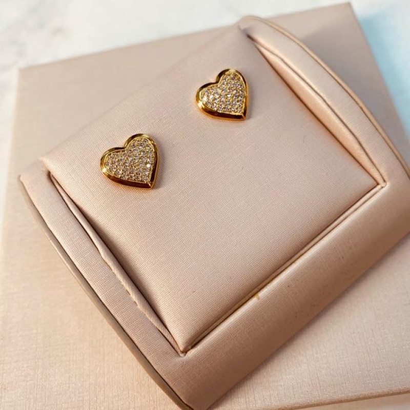 BR OURO CORAÇÃO MICRO CRAVEJADO BORDA LISA