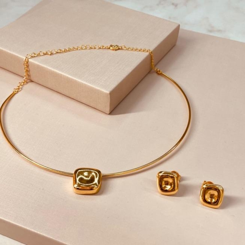 CJ OURO ARO E BRINCO ORGANICO QUADRADO