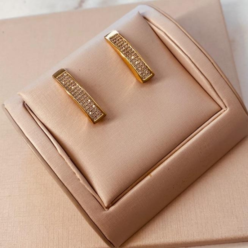 BR OURO EARHOOK MICRO CRAVEJADO