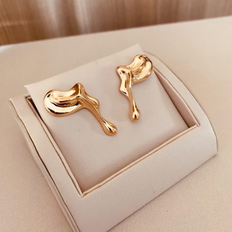 BR OURO EARCUFF ORGANICO