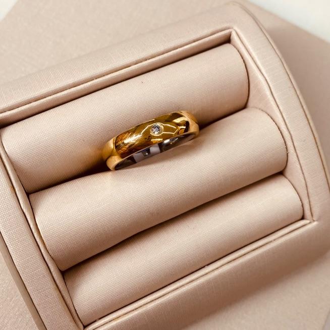 ALIANÇA OURO SINTÉTICO ZIRCONIA 5MM