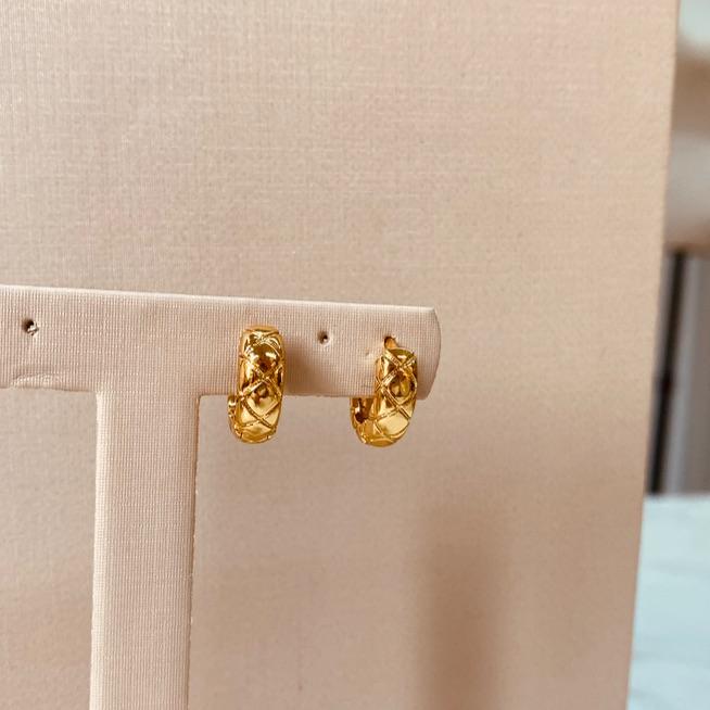 BR OURO ARGOLA LISA DETALHADA X