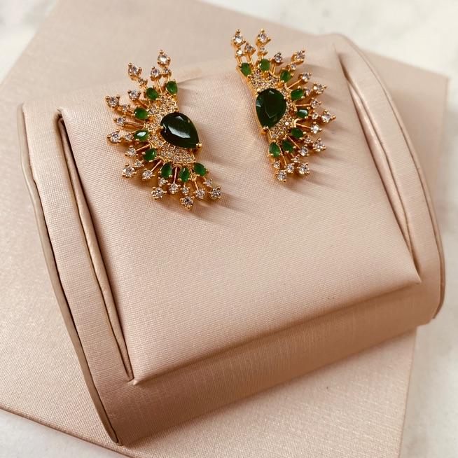 BR OURO LEQUE ZIRCONIA CRISTAL E VERDE