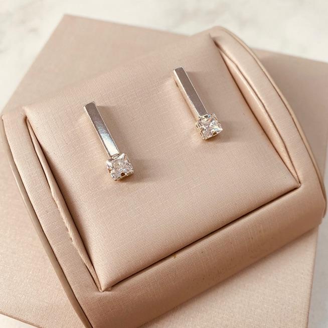 BR PRATA TUBO ZIRCONIA QUADRADA