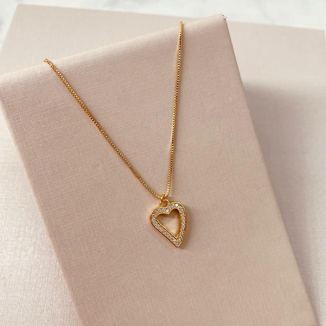 CL OURO CORAÇÃO VAZADO CRAVEJADO EM VOLTA