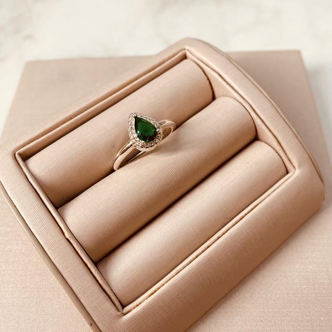 AN PRATA GOTA ESMERALDA MICRO CRAVEJADO