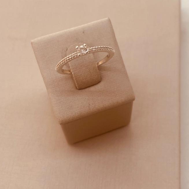 AN PRATA SOLITÁRIO CAIXA BAIXA ARO MICRO CRAVEJADO 3MM