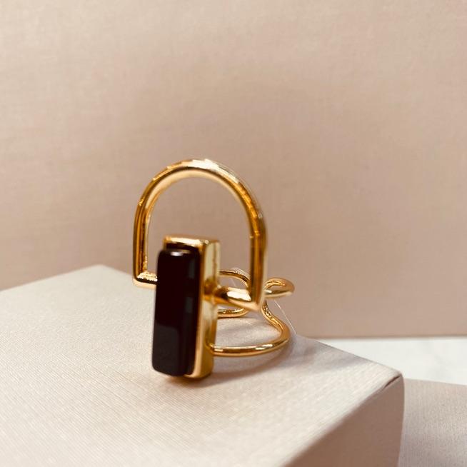 AN OURO GEOMÉTRICO ÁGATA PRETA