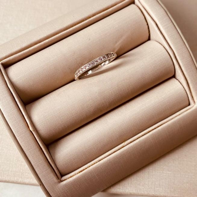 AN PRATA MEIA ALIANÇA ARO MICROCRAVEJADO