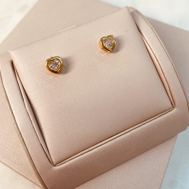 BR OURO ZIRCONIA CORAÇÃO CAIXA ALTA