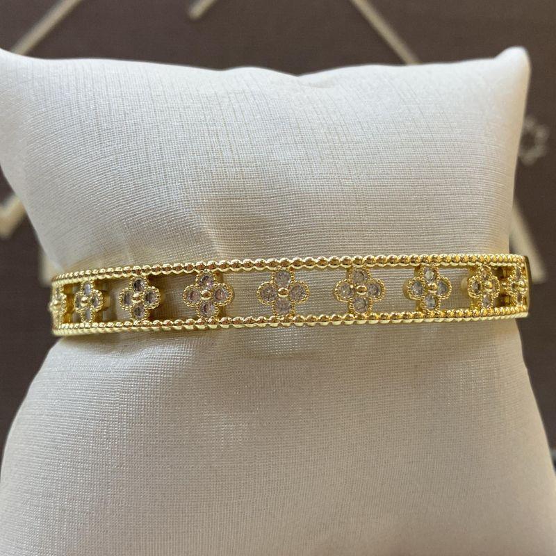 BRAC OURO FINO VAN CLEEF 4 ZIRCONIAS