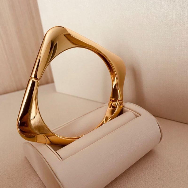 BRAC OURO QUADRADO FINO