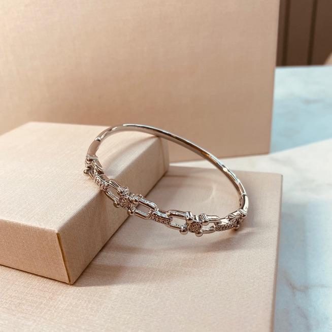 BRAC PRATA RENATA ELOS MICRO CRAVEJADOS