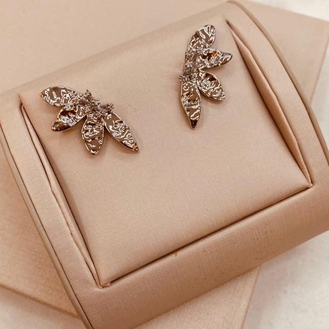 BR PRATA FLOR CRAVEJADO