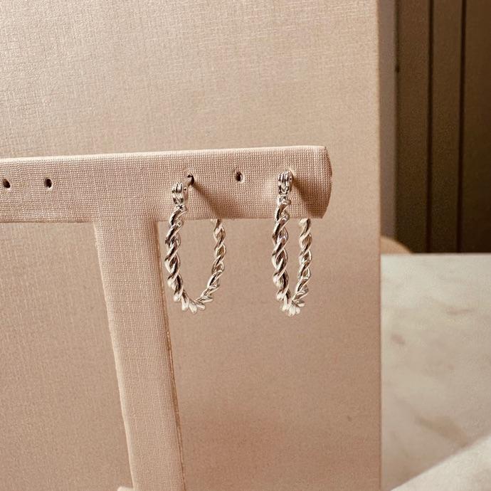 BR PRATA ARGOLA TRANÇADA FINA