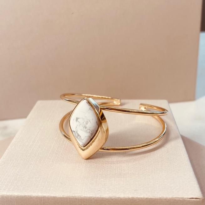 BRAC OURO HOWLITA BRANCA