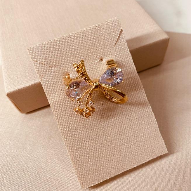 BROCHE OURO LACO