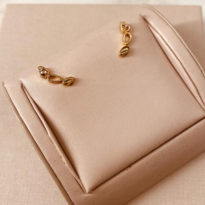 BR OURO EARCUFF GOTA LISA, MICRO CRAVEJADA E VAZADA