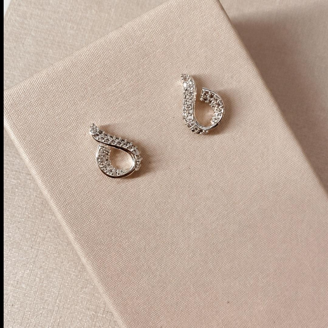 BR PRATA GOTA MICRO CRAVEJADA